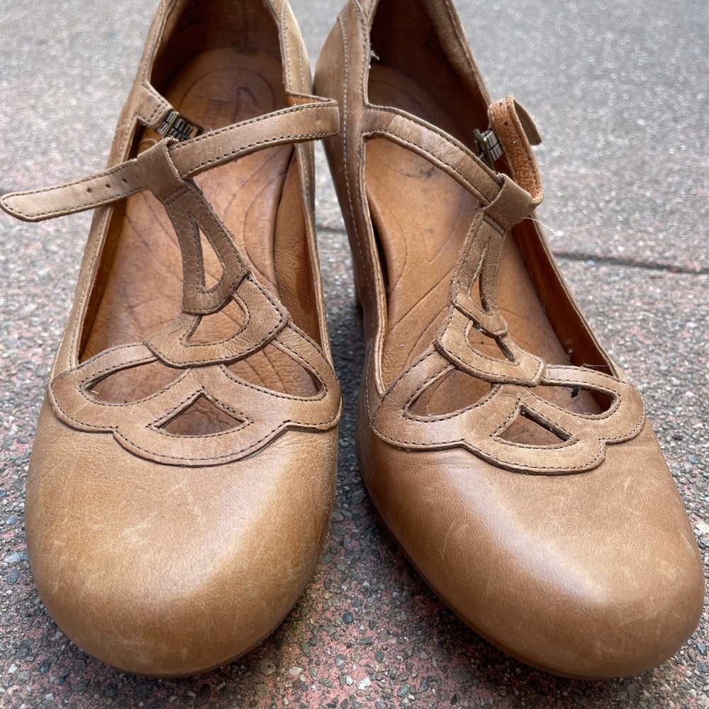 Clarks Pumps size 8.5